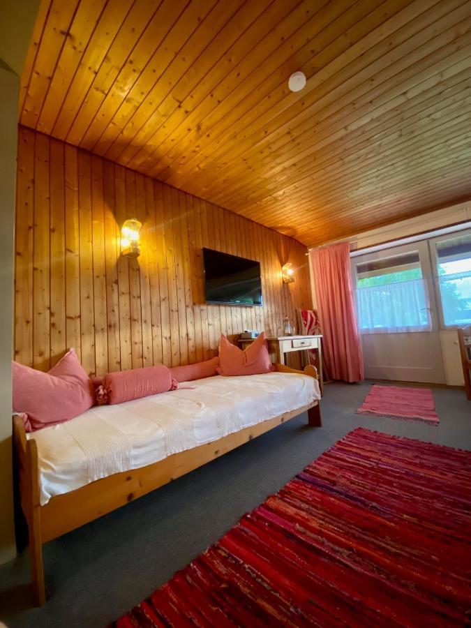 Lago Mio - Pension Am See - Bei Uns Verbringt Ihr Eine Wundervolle Zeit Direkt Am Wasser 보르흐시 외부 사진